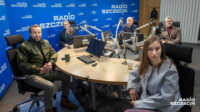 Goście Kawiarenki Politycznej skrytykowali podejście miasta do odśnieżania chodników.