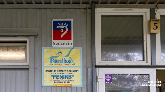 Mrozy mogą być śmiertelnym zagrożeniem dla osób w kryzysie bezdomności. Ubiegłej nocy straż miejska w Szczecinie interweniowała 18 razy. Jedna z osób, która uzyskała pomoc była w stanie zagrożenia życia i zdrowia.