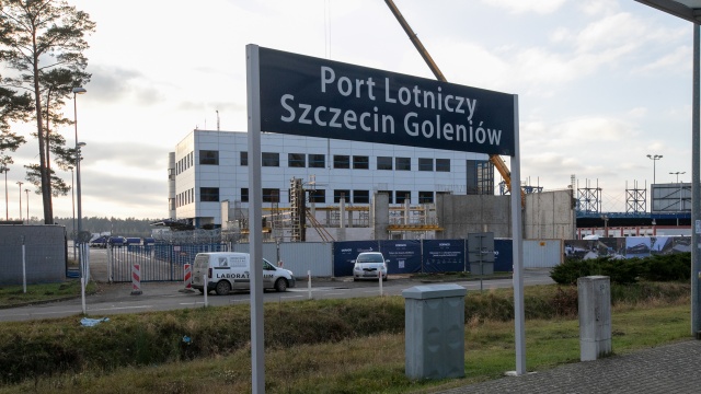 To właściwie budowa nowego terminala - tak o pracach na terenie lotniska Szczecin-Goleniów mówił w Rozmowach pod krawatem jego prezes Maciej Dziadosz.