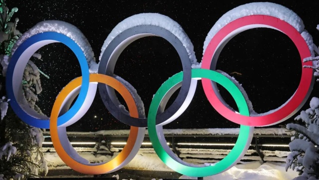 Oczy całego sportowego świata zwrócone są na północne Włochy, gdzie w 6 lutego wieczorem nastąpi oficjalne otwarcie 25. Zimowych Igrzysk Olimpijskich. Główna ceremonia będzie miała miejsce w Mediolanie, ale również w innych miejscach nie zabraknie podniosłych uroczystości z udziałem sportowców.