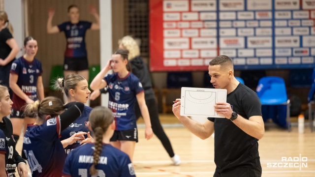 Nieudana wyprawa piłkarek ręcznych SPR Pogoni do Legnicy w Lidze Centralnej.