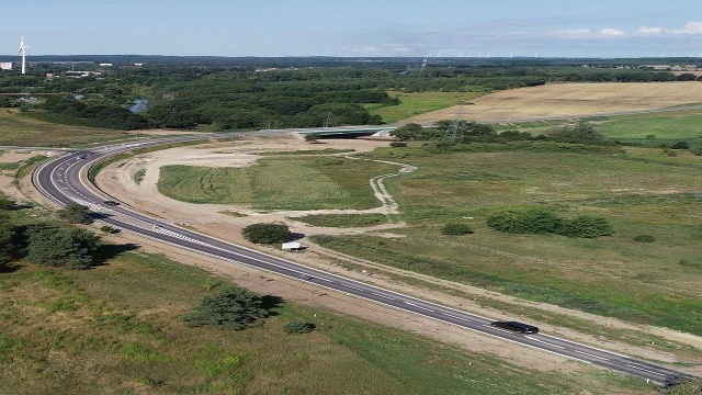 Jest zezwolenie na realizację tej inwestycji drogowej. Na przełomie kwietnia i maja Zachodniopomorski Zarząd Dróg Wojewódzkich planuje ogłosić przetarg na budowę nowej trasy.