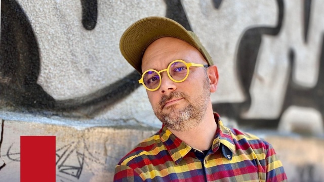 Świnoujska Biblioteka Miejska znów stanie się miejscem warsztatowym do tworzenia archiwum społecznego. Tym razem gościem będzie Filip Springer, autor książki opowiadającej o historii Miedzianki, miejscowości na Dolnym Śląsku, która zaczęła znikać.