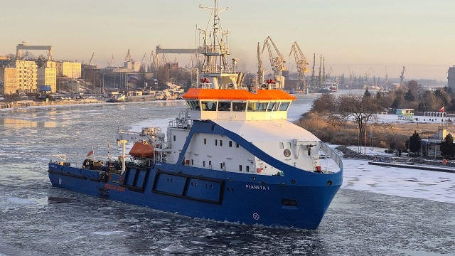 Są już pierwsze problemy związane z niskim stanem wód morskich i śródlądowych. Kłopot sprawia naturalne wypchnięcie skruszonego wcześniej lodu w dół Odry.