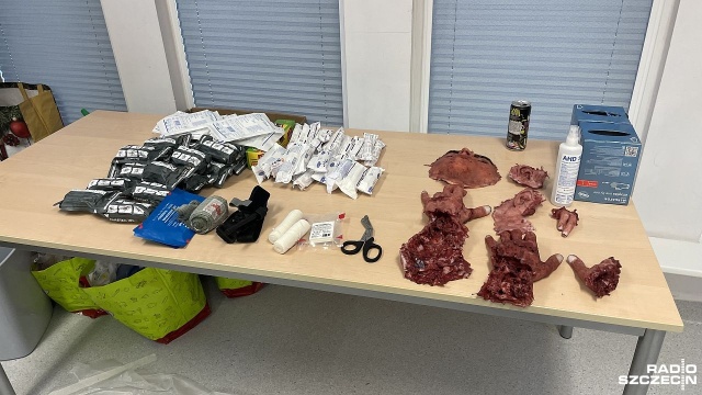 Pierwsze szkolenie z obrony cywilnej dla mieszkańców osiedli odbyło się w Szkole Podstawowej na Głębokiem. Uczestnicy mogli dowiedzieć się jak przygotować się na sytuacje nadzwyczajne takie jak powódź, pożar czy działania wojenne