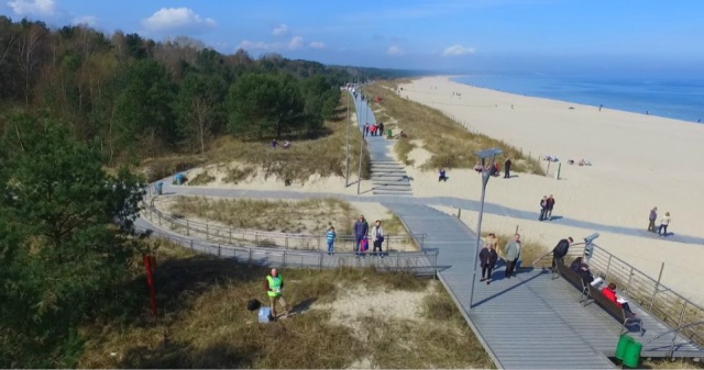 Spacer nad Bałtykiem w nowym stylu. W Świnoujściu powstanie prawie kilometrowa kładka wzdłuż wydm - od Alei Interferie do wejścia na plażę przy Wiatraku.