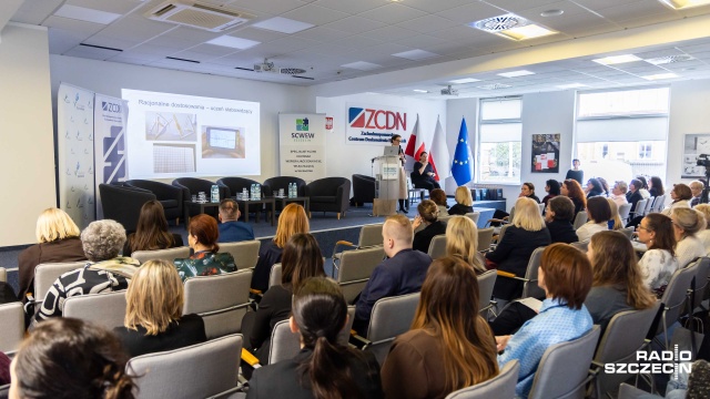 Wspierają nauczycieli i promują ideę edukacji włączającej - czyli takiej, która dostosowuje się do indywidualnych potrzeb ucznia. W Zachodniopomorskim Centrum Doskonalenia Nauczycieli odbyła się inauguracja działalności Specjalistycznego Centrum Wspierającego Edukacje Włączającą.