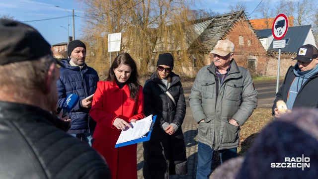 Nie chcemy, by około 300 hektarów dobrej ziemi poszło pod przemysł i usługi - mówią mieszkańcy Będargowa.