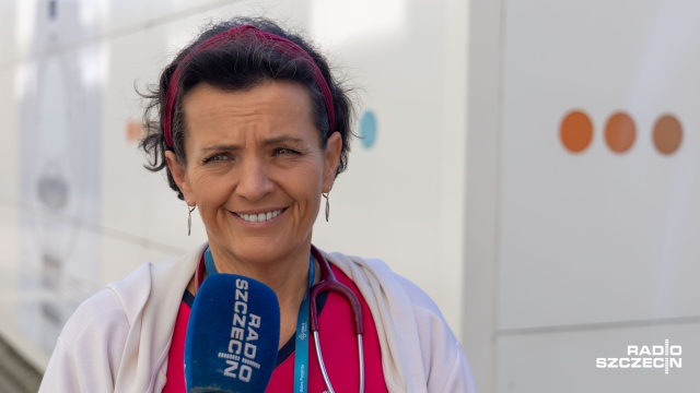 Badania krwi, USG, mammografia albo cytologia - na Dzień Kobiet zamiast kwiatów czy czekoladek postawmy na profilaktyczny prezent - zachęcają lekarze.