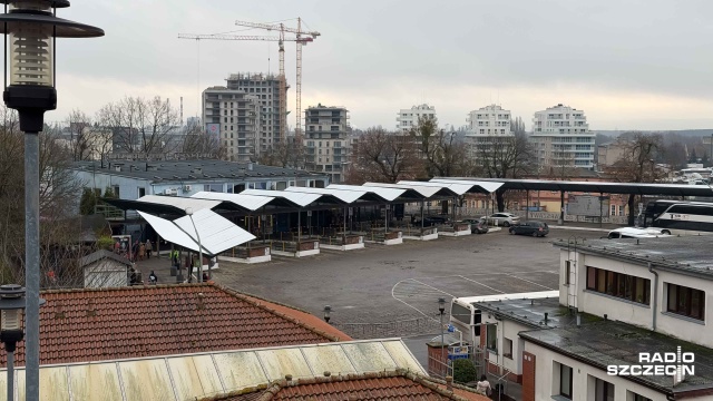 Stumetrowy budynek w miejscu istniejącego dworca PKS - jako strefa wielofunkcyjna z zabudową mieszkaniową wielorodzinną. Takie zmiany przewiduje projekt Planu Ogólnego Miasta Szczecin.
