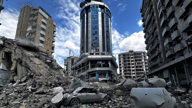 Izraelskie wojska rozpoczęły kolejną falę ataków na południowe obrzeża stolicy Libanu - Bejrutu.