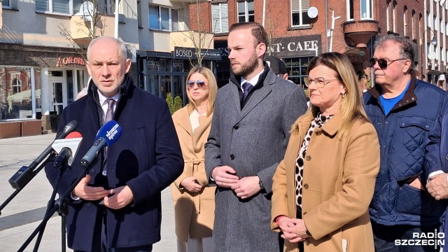 Świnoujście, w razie konfliktu, będzie oknem na świat dla Polski - takie słowa padły w czasie briefingu prasowego przedstawicieli Koalicji Obywatelskiej. Zdaniem polityków, dozbrojenie stacjonujących tu służb jest niezbędne w razie konfliktu.