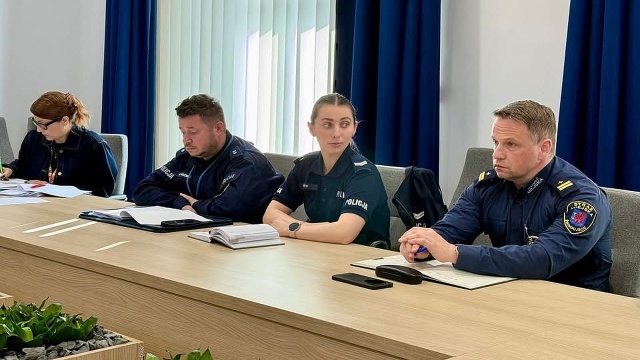 Nie będzie nocnego zakazu sprzedaży alkoholu w Świnoujściu. Taką decyzję podjęła prezydent miasta Joanna Agatowska po konsultacjach z policją, strażą miejską, pracownikami pogotowia ratunkowego i Miejskiego Ośrodka Pomocy Rodzinie.