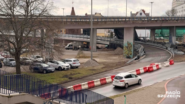 Dobra wiadomość dla kierowców, którzy regularnie pokonują ulice Szczecina. 31.03. otwarta dla ruchu zostanie łącznica prowadząca na Trasę Zamkową od strony ulicy Jana z Kolna.
