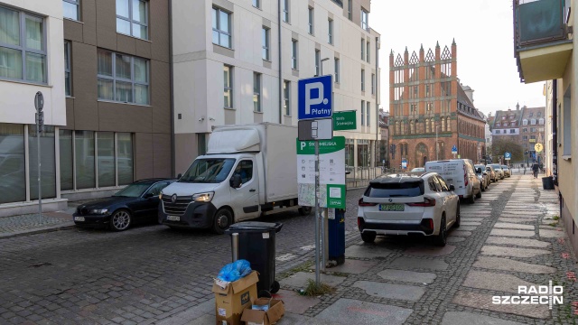 Uchwała szczecińskiej Rady Miasta, dotycząca utworzenia Strefy Czystego Transportu, została opublikowana w Dzienniku Urzędowym Województwa Zachodniopomorskiego. Tym samym wejdzie w życie w piątek 17 kwietnia tego roku.