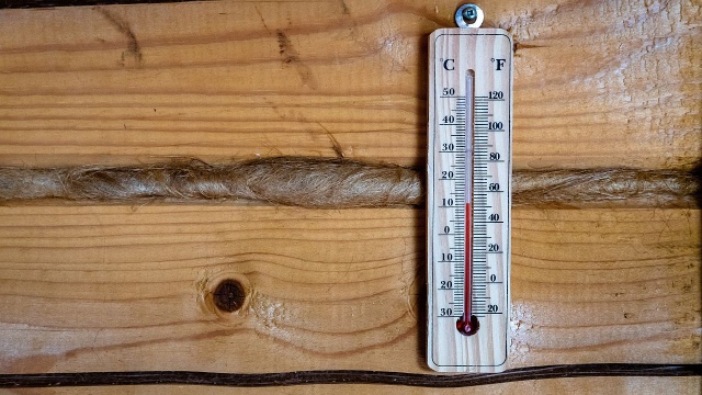 Po wiosennej niedzieli nadejdą chłodniejsze dni. Jak prognozuje Instytut Meteorologii i Gospodarki Wodnej, nadchodzący tydzień będzie chłodny i deszczowy. Możliwe są także opady deszczu ze śniegiem i przymrozki.