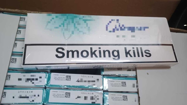 Ponad 80 tysięcy sztuk papierosów bez polskich znaków akcyzy zabezpieczyli policjanci z Białogardu.