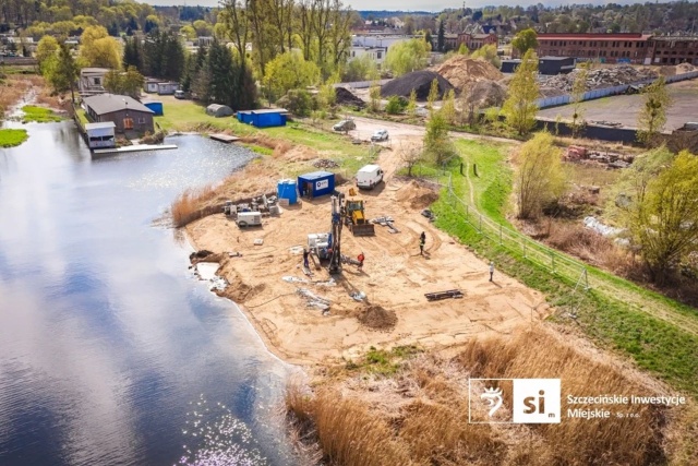 Przy szczecińskiej wieży Wiskord powstaje nowa przystań kajakowa. W rejonie kanału Ceglanego rozpoczęło się wzmacnianie gruntu i stawianie mikropali.