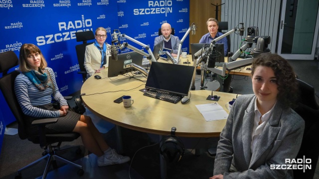 Tańsze bilety na linie pospieszne w Szczecinie - to pomysł członków Partii Razem ze Szczecina.