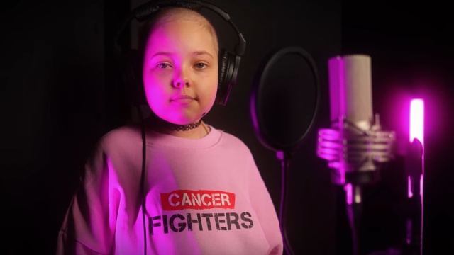 Co najmniej 257 i pół miliona złotych zebrano podczas akcji influencera Łatwoganga dla Fundacji Cancer Fighters.