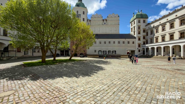 Wykonany będzie drenaż, wybudowana będzie nowa scena plenerowa, zamontowana będzie też winda na Wieżę Zegarową.