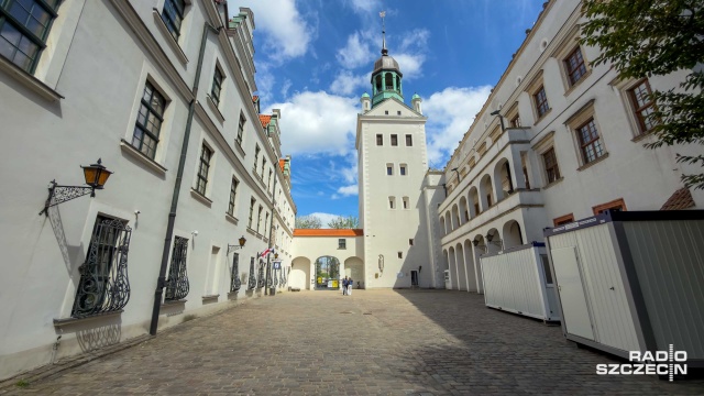 Dziedzińce na Zamku Książąt Pomorskich w Szczecinie zostaną wyremontowane.