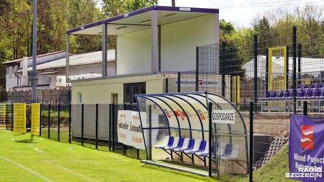 Stadion przy ulicy Topolowej w Szczecinie o krok od uzyskania licencji na rozgrywanie spotkań trzeciej ligi piłki nożnej.