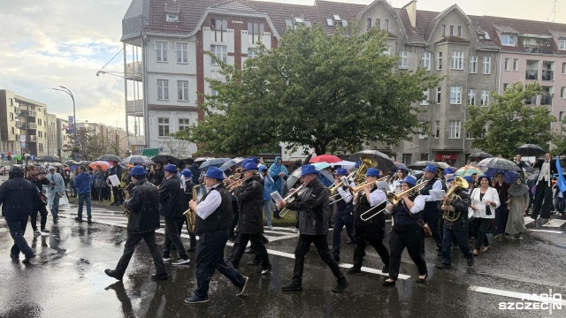 Barwna parada otworzyła stargardzki 46. Międzynarodowy Zjazd Hanzy. Przez miasto przeszli przedstawiciele ponad 80 miast hanzeatyckich z ponad 10 europejskich krajów.