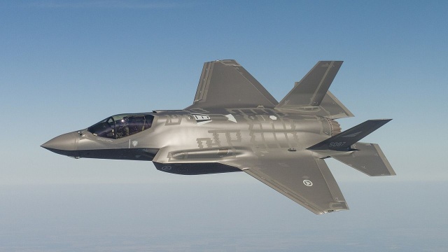 Dziś wielka feta z okazji przyjęcia do sił powietrznych samolotów F-35.