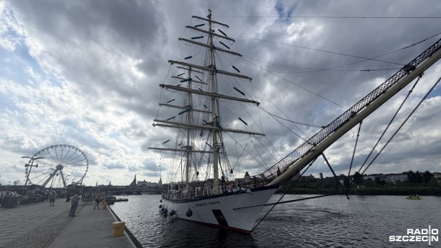 Żaglowce i szanty nad Odrą. Do Szczecina przypłynęły żaglowce Fryderyk Chopin i Kapitan Głowacki, które można podziwiać przy Łasztowni.