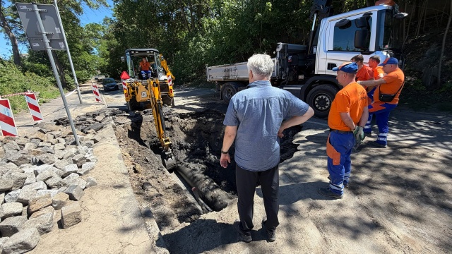 Prawdopodobnie w czwartek rano udrożniona zostanie nitka dojazdowa do szpitala na szczecińskich Pomorzanach.