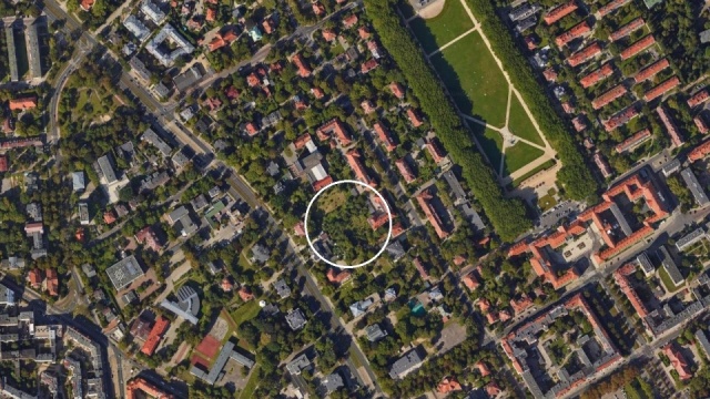 Archidiecezja Szczecińsko - Kamieńska zwycięzcą licytacji działki w okolicy Jasnych Błoni. Chodzi o teren ograniczony Aleją Wojska Polskiego oraz ulicami Królowej Korony Polskiej i Monte Cassino.