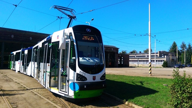 Mieszkańcy szczecińskich osiedli Golęcino i Gocław chcą, aby częściowo niskopodłogowe tramwaje Moderus Beta pojawiały się na linii nr 6.