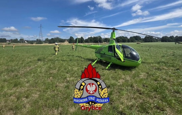 Przez ponad dwie godziny wstrzymany był ruch pociągów na trasie ze Szczecina do Kołobrzegu. To z powodu awaryjnego lądowania prywatnego śmigłowca typu Robinson R44.