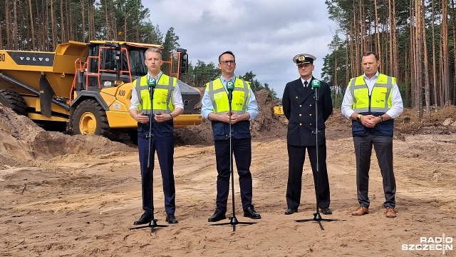 Budowa Głębokowodnego Terminalu Kontenerowego Przylądek Pomerania w Świnoujściu oficjalnie wystartowała.