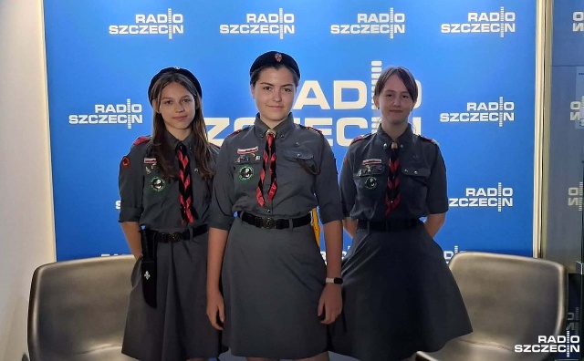 Wizyta w Radiu Szczecin na liście wyzwań do zdobycia odznaki. Nasze studio odwiedziły harcerki z Warszawy, które przyjechały na obóz w Łubowie.