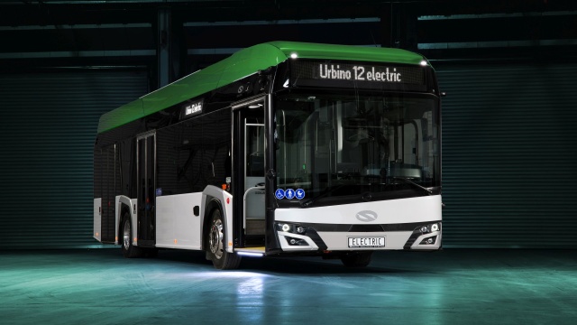 Szczecińskie Przedsiębiorstwo Autobusowe Dąbie testuje kolejnego elektryka. Tym razem padło na zielono-białego Solarisa Urbino 12, którego do niedawna można było spotkać na ulicach Świnoujścia.