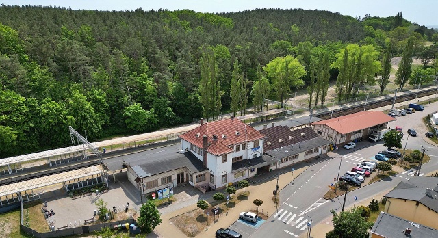 Dwa zabytkowe dworce na Pomorzu Zachodnim czeka modernizacja. Polskie Koleje Państwowe rozpoczynają przygotowania do przebudowy obiektów w Stargardzie i Międzyzdrojach.