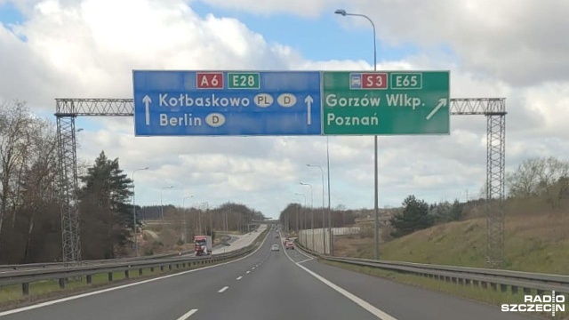 Generalna Dyrekcja Dróg Krajowych i Autostrad w Szczecinie nie ma zamiaru ułatwiać podróżowania kierowcom zjeżdżającym z autostrady A6 na drogę ekspresową S3 w okolicach węzła Klucz.
