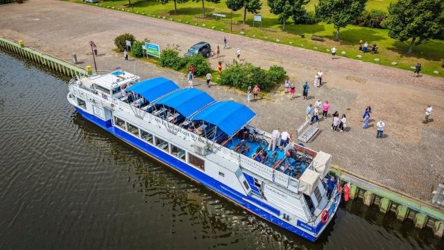 W związku z dużym zainteresowaniem uruchomione zostaną wtorkowe połączenia. Sedina wypływać będzie o godzinie 10, a powrót zaplanowany jest na godzinę 15:30.