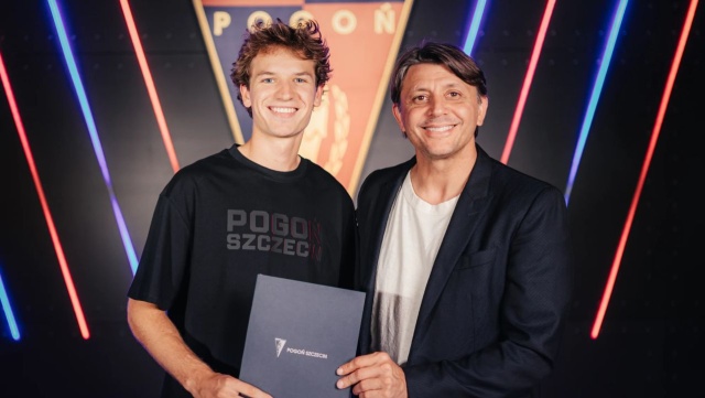 Zawodnikiem Dumy Pomorza został Lukas Willen. 23-latek jest młodzieżowym reprezentantem Belgii, w poprzednim sezonie zanotował 14 występów w lidze belgijskiej w barwach Zulte Waregem.