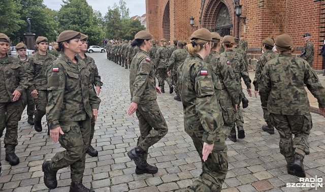 Chcemy okazać wdzięczność za dar krwi - mówili Szczecinianie, którzy upamiętnili wybuch Powstania Warszawskiego przy Katedrze św. Jakuba.