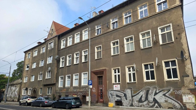 Nawet 10 zabytkowych kamienic przy ulicy Kolumba w Szczecinie przejdzie kompleksowy remont.