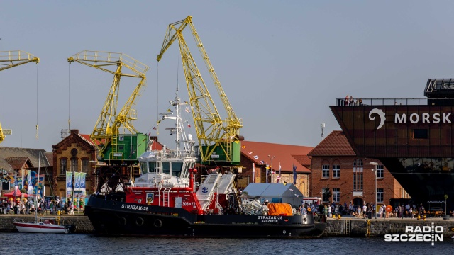 Ma nieco ponad 29 metrów długości i prawie 10 i pół metra szerokości. Statek pożarniczy zbudowany w gdańskiej stoczni Shipbuilding dla Zarządu Morskich Portów Szczecin i Świnoujście robi furorę. Jaskrawoczerwony kolor Strażaka-28 licznie przyciąga turystów.
