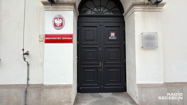 Przedstawiciele resortów zdrowia i spraw zagranicznych, sześciu medyków i trzech urzędników konsularnych. To misja, która specjalnych samolotem rządowym dotarła w niedzielę (16.08) do Budapesztu.