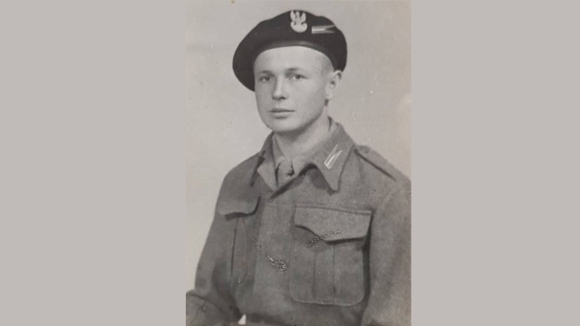 W wieku 102 lat zmarł ppor. Józef Kowalczyk, ostatni żyjący w Polsce żołnierz 12. Pułku Ułanów Podolskich II Korpusu Polskiego, który walczył w bitwie o Monte Cassino - poinformował w środę Zachodniopomorski Zarząd Wojewódzki.