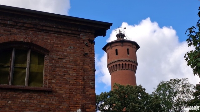 Zabytki świnoujskiego Basenu Północnego odzyskają dawny blask. Miasto intensywnie walczy o unijne dofinansowanie, czyli o trzy miliony euro, które mają ocalić historyczną tkankę portu jachtowegoi dać drugie życie zabytkowemu promowi Gryfia.