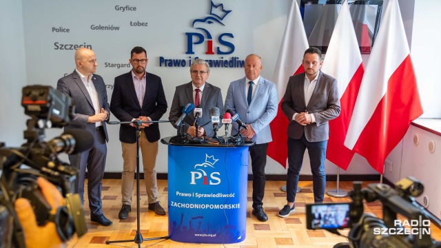 Działacze Prawa i Sprawiedliwości żądają natychmiastowych działań naprawczych w zachodniopomorskiej ochronie zdrowia.