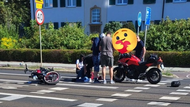 Motocyklista poszkodowany w wypadku na ulicy Arkońskiej w Szczecinie.