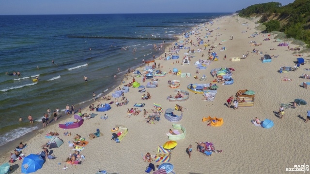 26 procent wszystkich rezerwacji turystycznych w Polsce przypadło w tym sezonie na Zachodniopomorskie. Nasz region był więc wakacyjnym liderem kraju. Co więcej, turyści nie przyjeżdżali już tylko nad morze - coraz chętniej odkrywają także mniej oczywiste zakątki regionu.